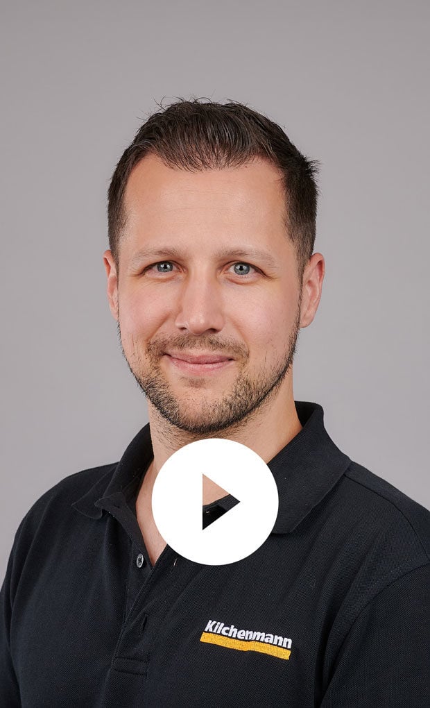 Employee David Kramer