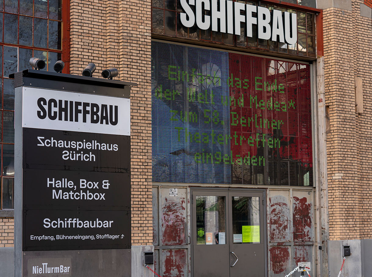 Schauspielhaus Zurich Shipbuilding Entrance LED Display System